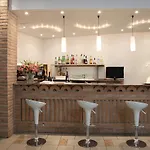 Ξενοδοχείο Plaza 4*