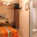 Ξενοδοχείο Plaza 4*