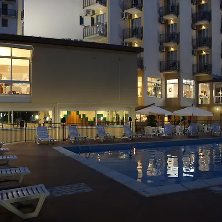 Hotel Plaza 4*