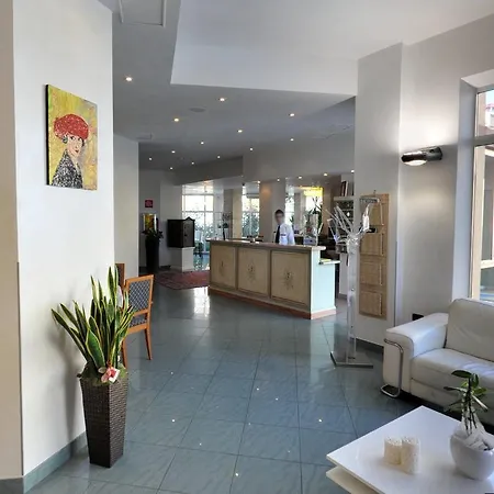 Hotel Plaza Llido Degli Estensi