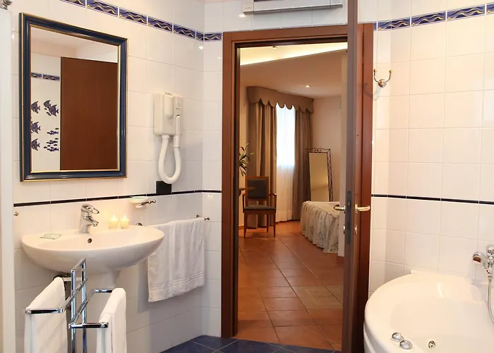 Plaza 4* Llido Degli Estensi