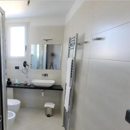 Hotel Plaza Llido Degli Estensi