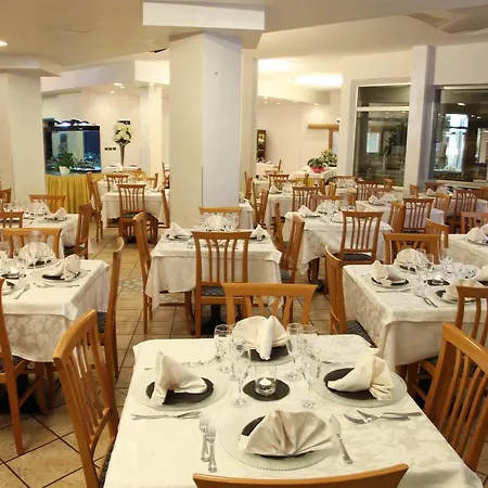 Plaza Hotel Llido Degli Estensi