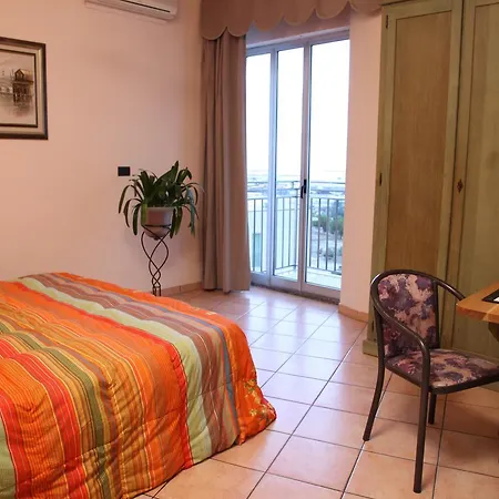 Hotel Plaza 4*