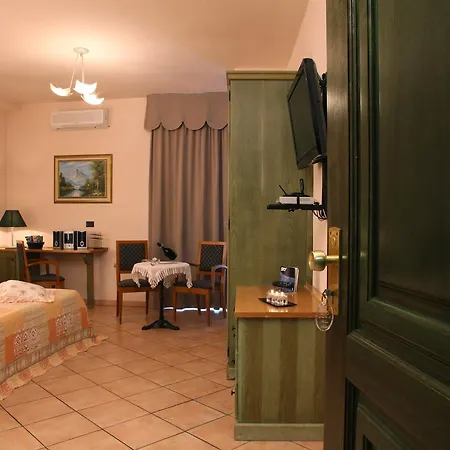 Szálloda Plaza 4*