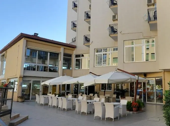 Plaza 4* Llido Degli Estensi